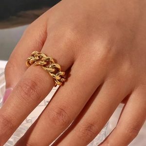 Chain link ring; nwot